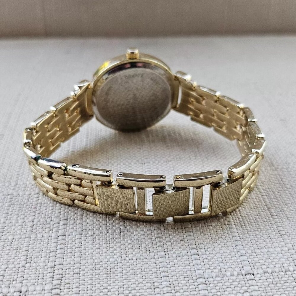 Women Wristwatch Quartz Analog Wrist Watch Gold Tone genuine diamonds - Picture 11 of 12